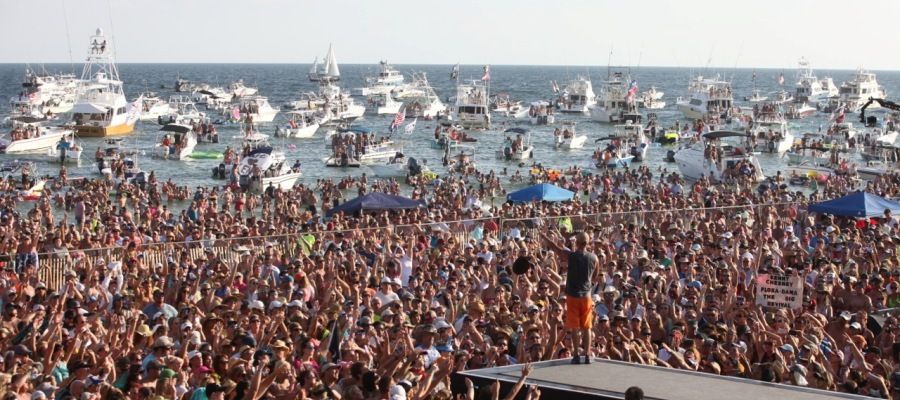 Sittin Here At The Flora-Bama...