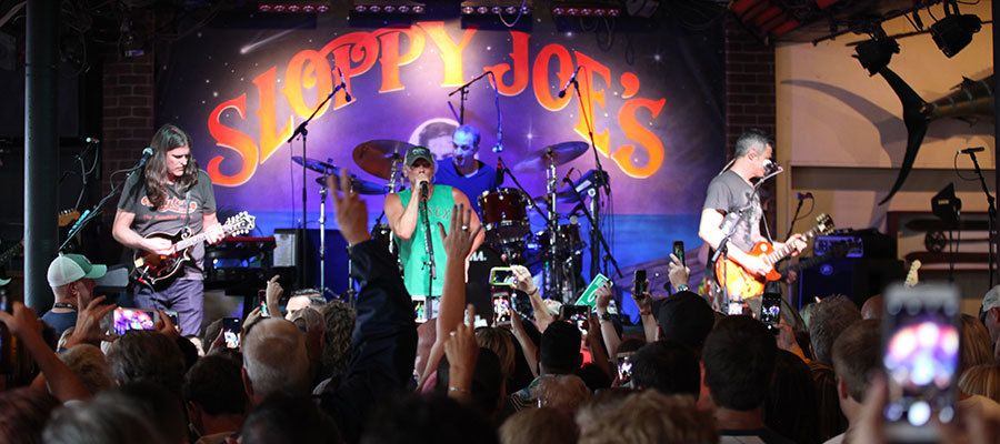 Kenny Taps Another Keg Show