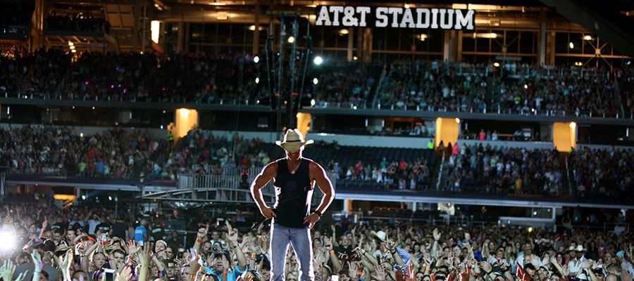 Kenny Rocks Over 46k fans at AT&T Stadium