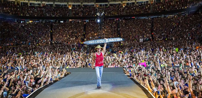 Kenny Chesney Live in No Shoes Nation