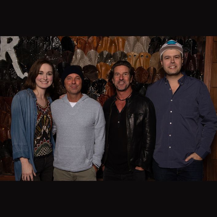 HEARTFELT NO. 1 PARTY FOR “KNOWING YOU” KENNYS 34TH NO. 1 BRINGS NASHVILLE OUT TO HONOR