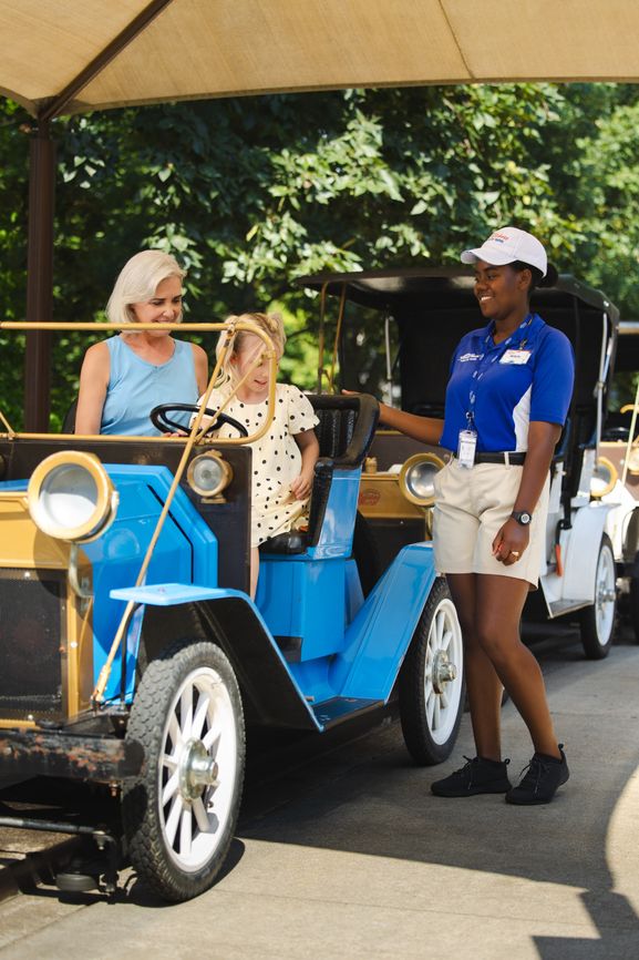 Holiday World Ranked Top Theme Park in Forbes Best Customer Service list – Extended Halloween Hours begin Saturday