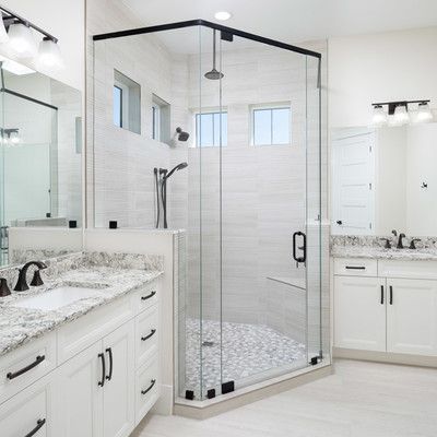 Grand_Wayfarer_Primary_Bath_RHP.jpg