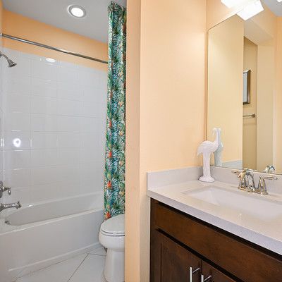 Jamaica_Villa_221_Island_Breeze_Ave_Margaritaville_5791_Web SECOND BATHROOM.jpg