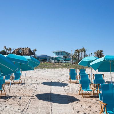 WEB_LMD_Beach_Chairs_by_Rob_Harris_1958_web.jpg