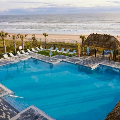 WEB_LMD_Drone_Pool_Area_by_Rob_Harris_0665_web.jpg