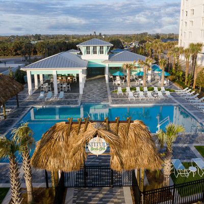 WEB_LMD_Drone_Pool_Area_by_Rob_Harris_0667_web.jpg
