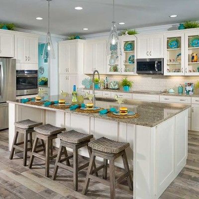 Large kitchen with breakfast bar