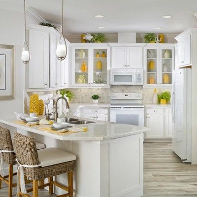 Large kitchen with breakfast bar