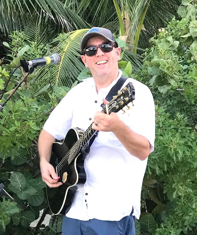 7:00pm : Dan Harvey