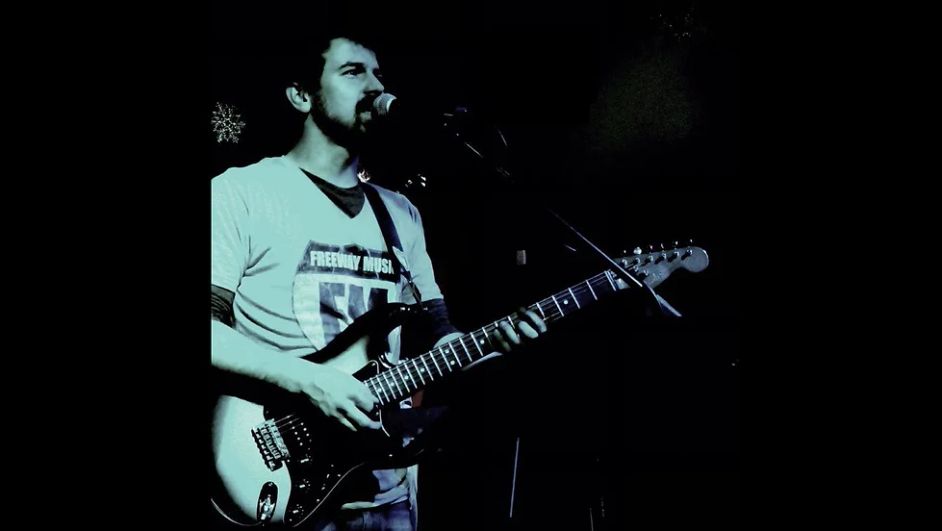 6:00-9:00pm : Scotty Taylor
