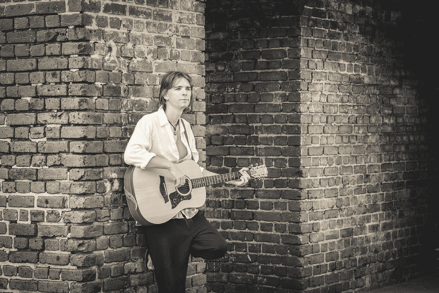 7:00-10:00pm : Jonathan Williams