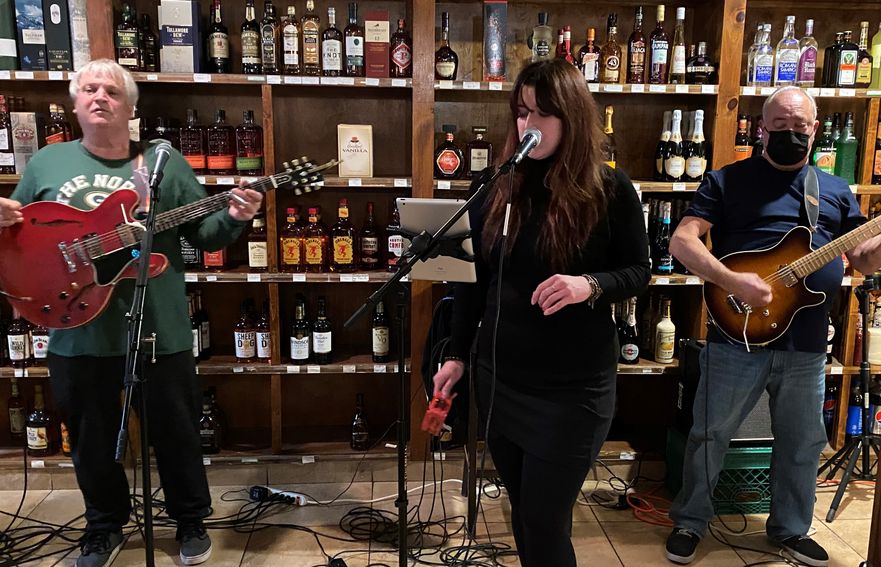 6:00-10:00pm - Duck & Cover Trio