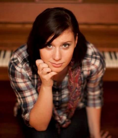 5pm-9pm : Robin Gazarra