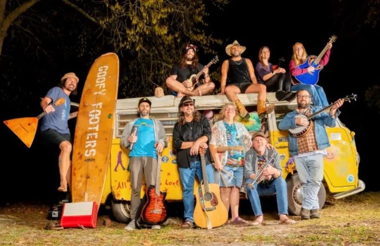 6:00-8:00pm The Goofy Footers