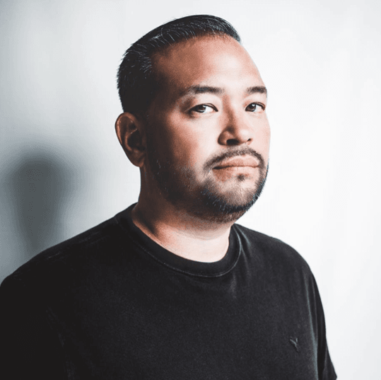 2:00-8:00pm : DJ Jon Gosselin
