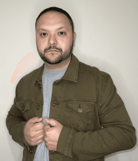 2:00-7:30pm : DJ Kurteousy