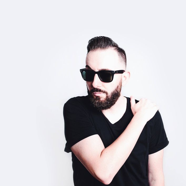 7:00-11:00pm : DJ Mike Locke