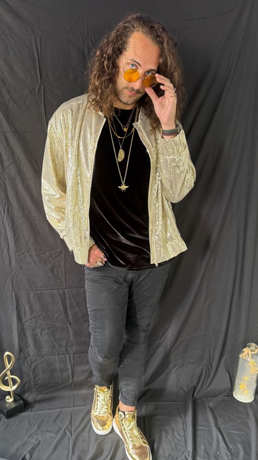 6:00-10:00pm : Jeremy Adam