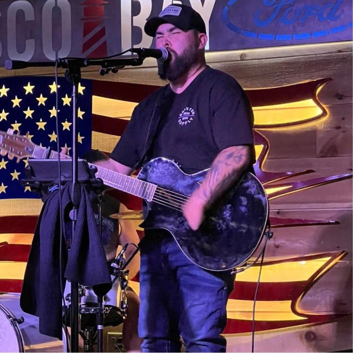 4:00-9:00pm : Chris Gendron