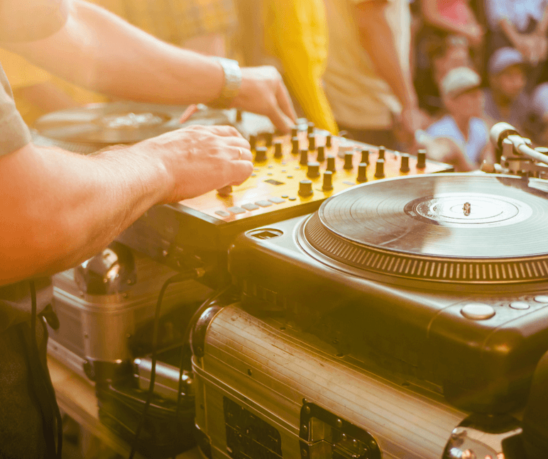 Poolside DJ at LandShark Bar & Grill