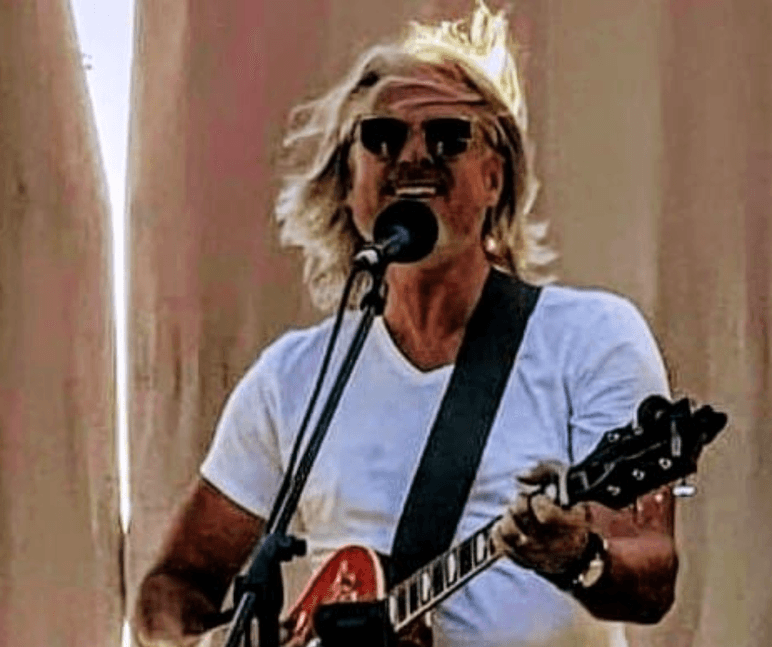 LandShark Live at Tiki Hut featuring Brian Pitts