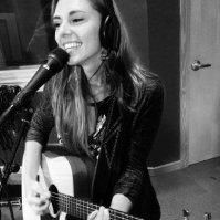 7pm-10pm : Amber Lynn Nicol