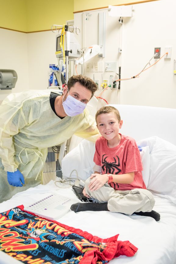 carlyglazer.cnmc.ryanseacrest.11052015._120.jpg carlyglazer.cnmc.ryanseacrest.11052015._120.jpg