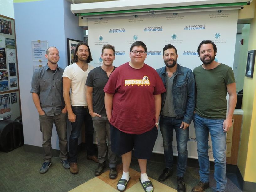 Old Dominion Plays 'Hum Along' in Seacrest Studios