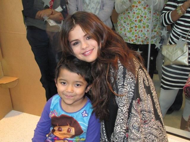 Selena Gomez Surprises Patients At Seacrest Studios!