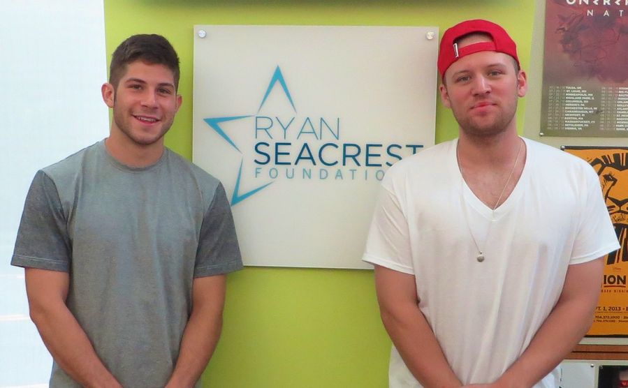 Patients Have A Fun Q&A With Aer At Seacrest Studios