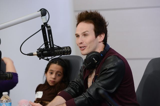 Chris Wallace Rocked Out With Patients In Seacrest Studio!