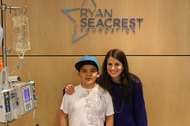 Amelia Rose Blaire Has A Magical Visit At Seacrest Studios!