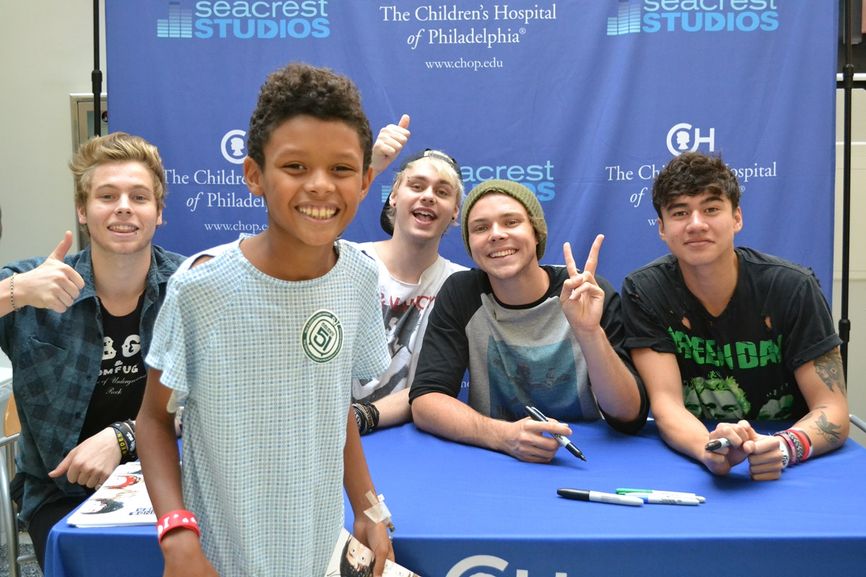 5 Seconds Of Summer Answer Patient Questions At Seacrest Studios