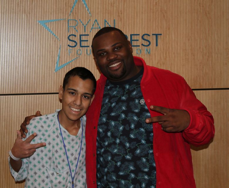 James Earl Talks TV and Skittles At Seacrest Studios!