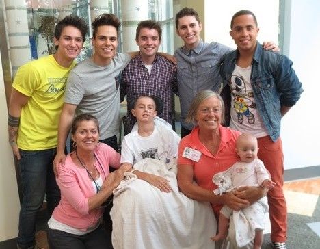 Midnight Red Creates Smiles At Seacrest Studios.