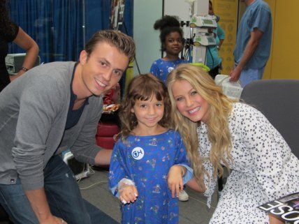 Julianne Hough and Kenny Wormald Groove at The Voice!