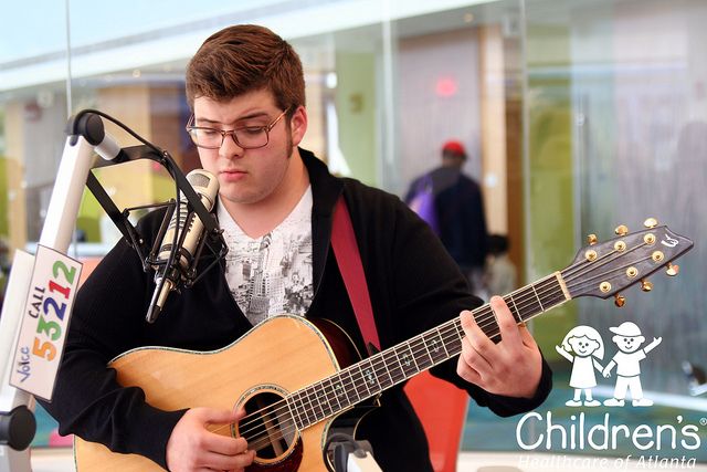 Noah Guthrie Makes His First Trip TO CHOA!