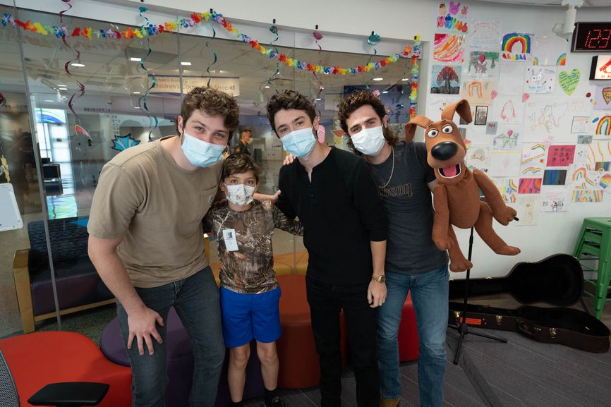 Dallas Patients Take Country Journey with Restless Road