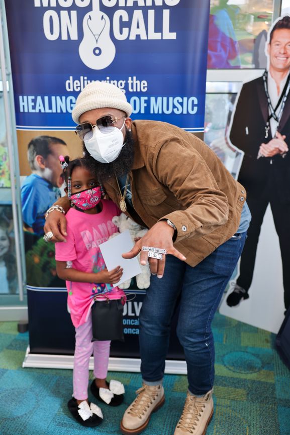 Blanco Brown Visits Patients in Seacrest Studios Atlanta