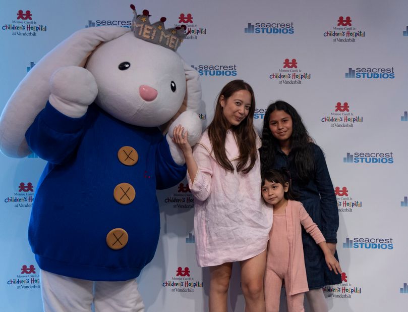 Laufey Brings Music and Mei Mei to Seacrest Studios, Nashville