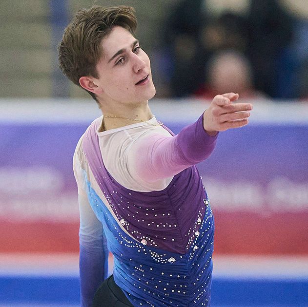 Stars on Ice Skater