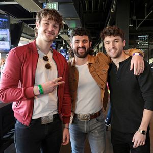 1381631180.jpg 1381631180.jpg