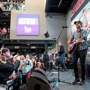 1381892448.jpg 1381892448.jpg