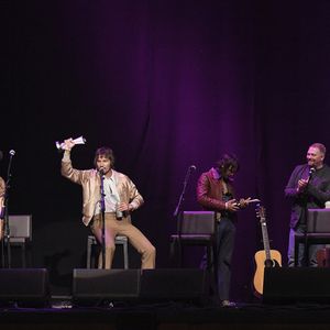 946095590.jpg 946095590.jpg