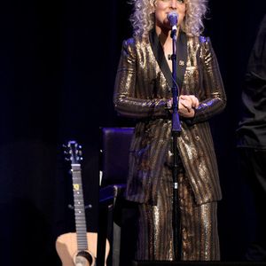 946103960.jpg 946103960.jpg