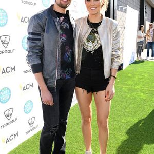 946266122.jpg 946266122.jpg