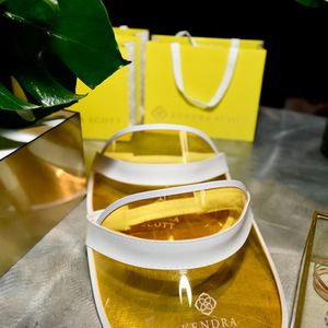 946293634.jpg 946293634.jpg