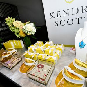 946293640.jpg 946293640.jpg