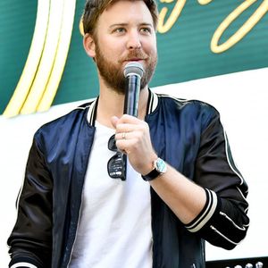 946325812.jpg 946325812.jpg